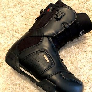 Burton Ruler Snowboard Boots, mens sized 9